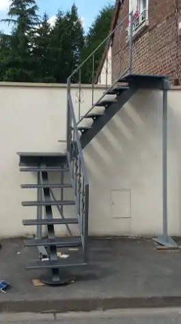 Escalier-exterieure-1